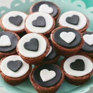 Molde Para Cupcake Mini Recipe Right (Wilton) - Imagen 6