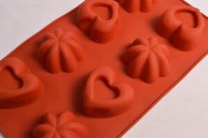 MOLDE SILICONA MARRON 8 CAVIDADES FLOR/CORAZON (LIS) - Imagen 3