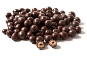 AVELLANA BAÑADAS EN CHOCOLATE C/LECHE X100G (SUELTO)